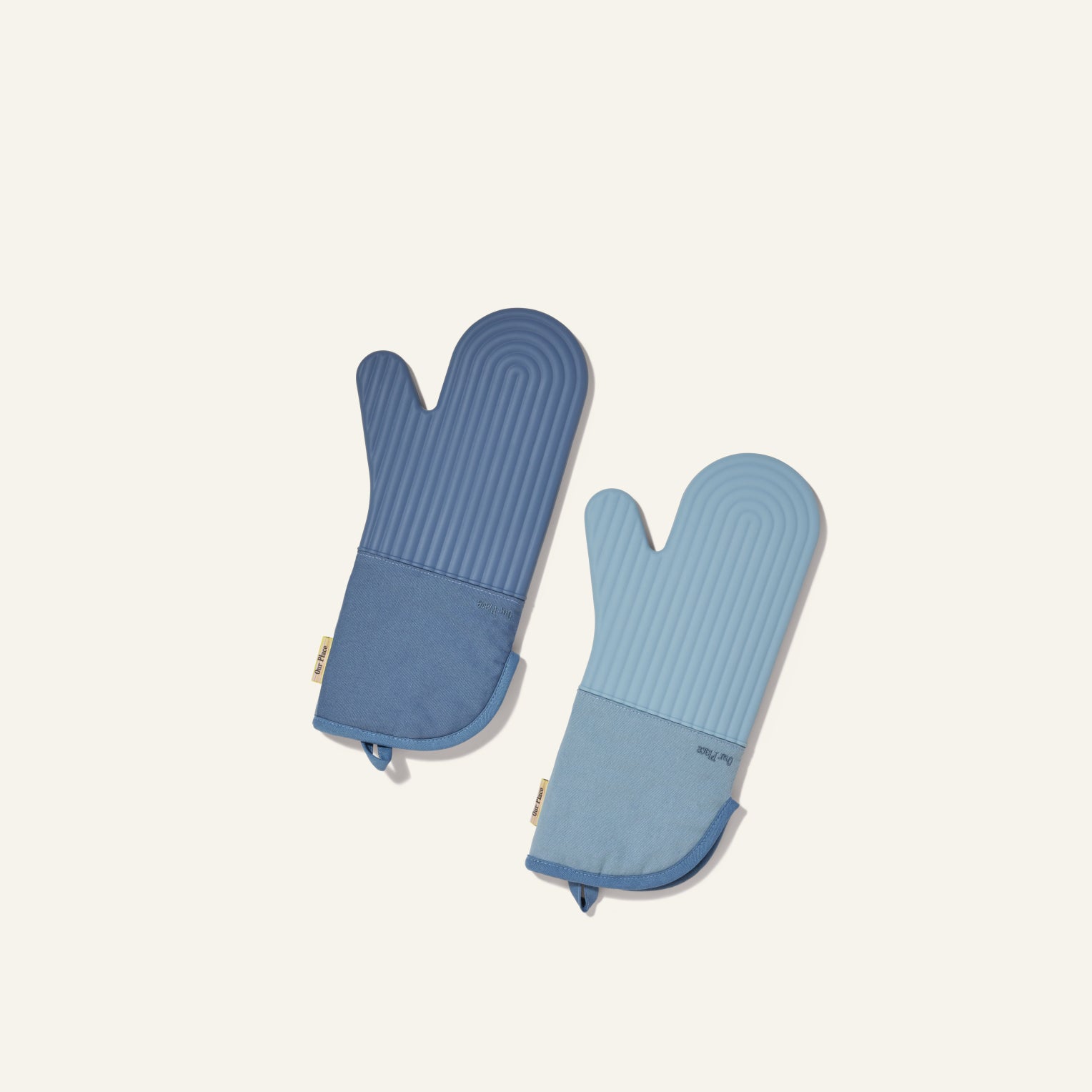 Heat-Resistant Kitchen Mitts with Stylish Design